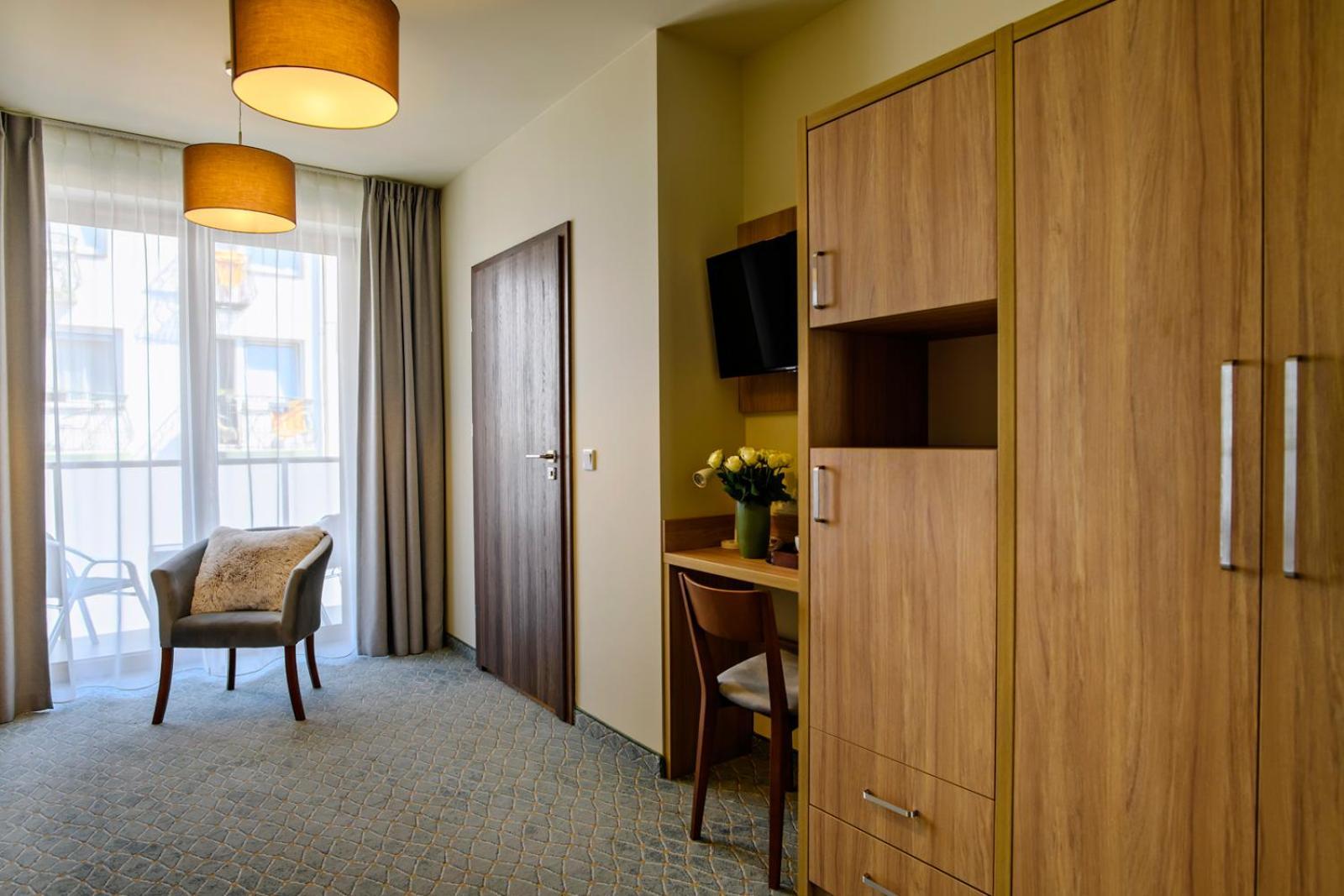 Hotel Brzozowka Бусько-Здруй Екстер'єр фото